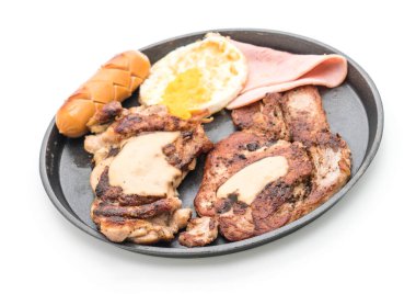 sıcak plaka üzerinde ızgara biftek mix