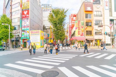 Tokyo, Japonya - 2016 Kasım 17: Shinjuku Tokyo'nın busine biridir
