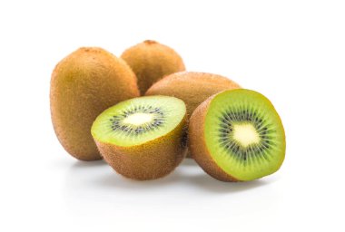 beyaz üzerine taze kivi