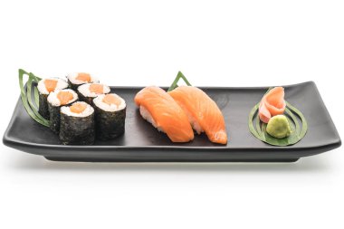 Somon nigiri ve maki sushi - Japon gıda tarzı