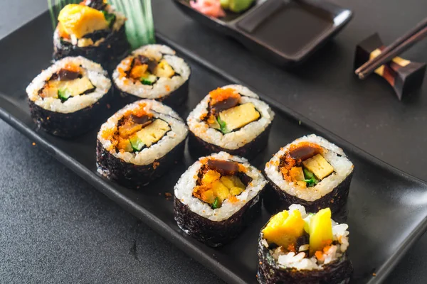 suşi roll - Japon gıda tarzı