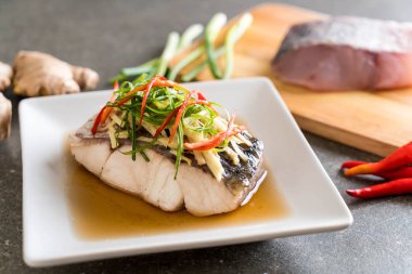 soya sosu Snapper balık buğulama