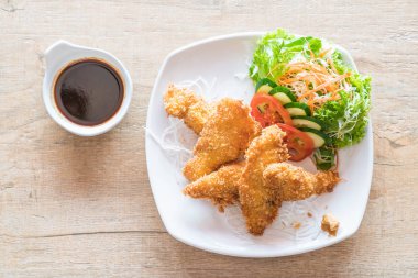 Kızarmış Balık tonkatsu sos ile