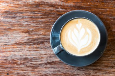 Sıcak latte kahve fincanı