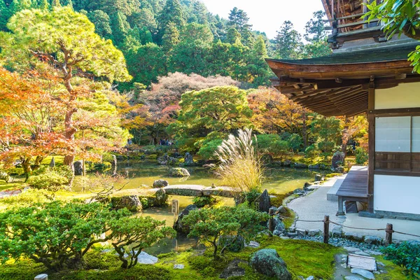 Gümüş Pavilion Ginkakuji Tapınağı'nda güzel mimari