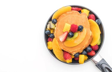 mix meyve (çilek, böğürtlen, ahududu, m gözleme