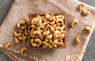 kavrulmuş kaju fıstığı