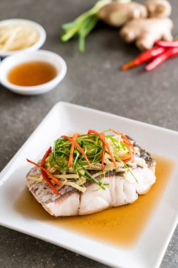 soya sosu Snapper balık buğulama