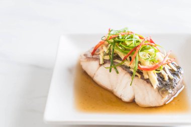 soya sosu Snapper balık buğulama