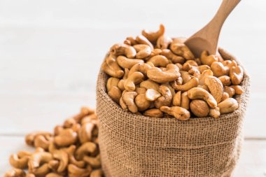 kavrulmuş kaju fıstığı