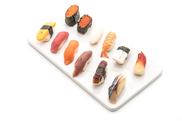 Smíšené sushi nigiri - styl japonské jídlo — Stock fotografie