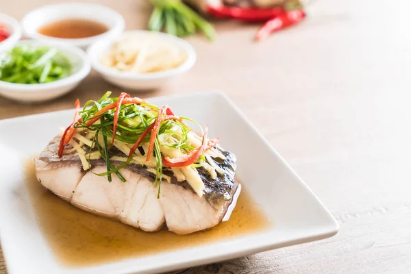 soya sosu Snapper balık buğulama