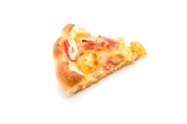 Beyaz arka plan üzerinde izole hawaiian deniz ürünleri pizza 