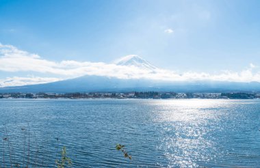 Dağ Fuji San Kawaguchiko Gölü.