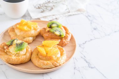 portakal ve kivi pasta