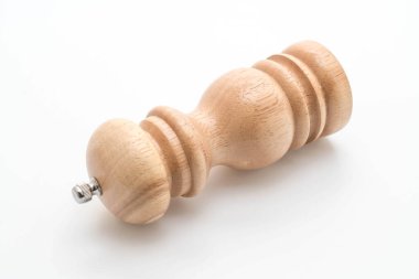 beyaz üzerine karabiber değirmeni