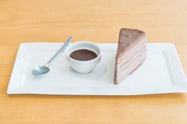 çikolatalı krep pasta