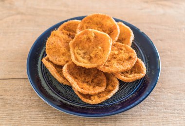 kurutulmuş rendelenmiş domuz etinin pirinç kraker