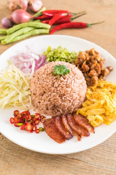 Pirinç ve karides ezmesi.