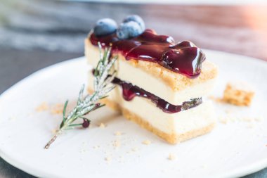 yaban mersini peynirli kek