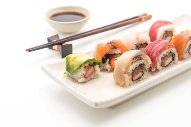 karışık suşi roll - Japon gıda tarzı