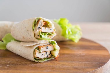 tofu sarma salata rulo