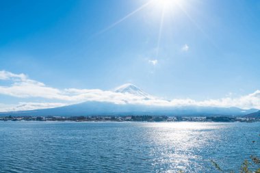 Dağ Fuji San Kawaguchiko Gölü.