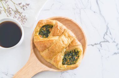 Ispanaklı Ekmek pasta