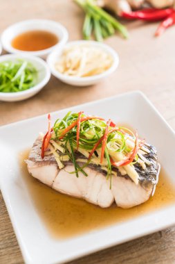 soya sosu Snapper balık buğulama