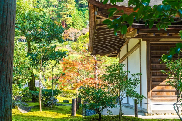 Gümüş Pavilion Ginkakuji Tapınağı'nda güzel mimari