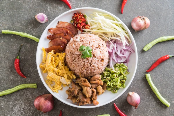 Pirinç ve karides ezmesi.