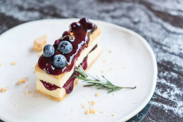 Blaubeerkäsekuchen — Stockfoto