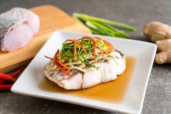 soya sosu Snapper balık buğulama