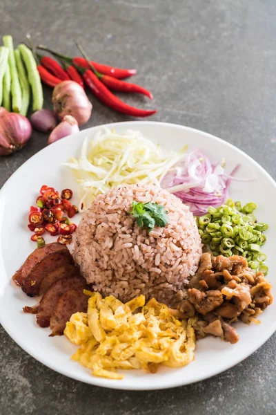 Pirinç ve karides ezmesi.