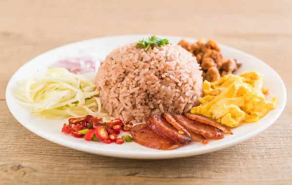 Pirinç ve karides ezmesi.