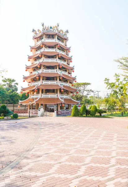 ejderha Müzesi: Suphanburi'nde güzel mimari