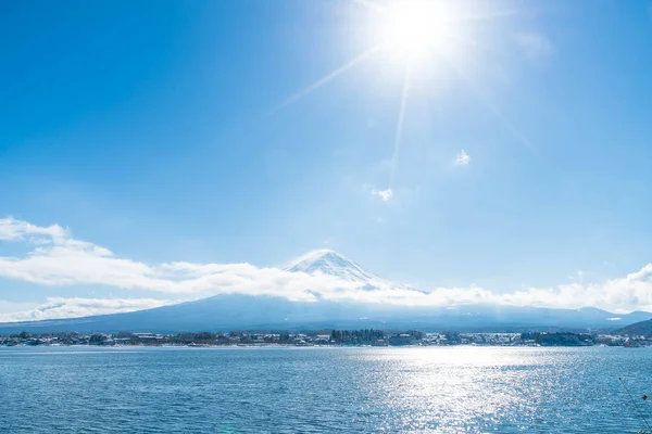 Dağ Fuji San Kawaguchiko Gölü.