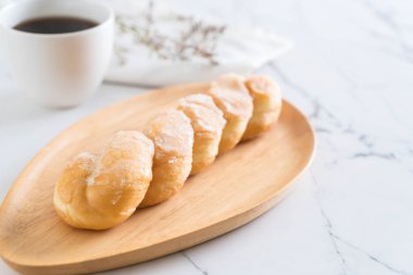 taze tereyağı rulo ekmek