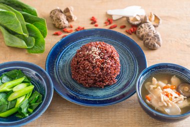 tavuk ve ot çorbası, Çince lahana berry pirinç