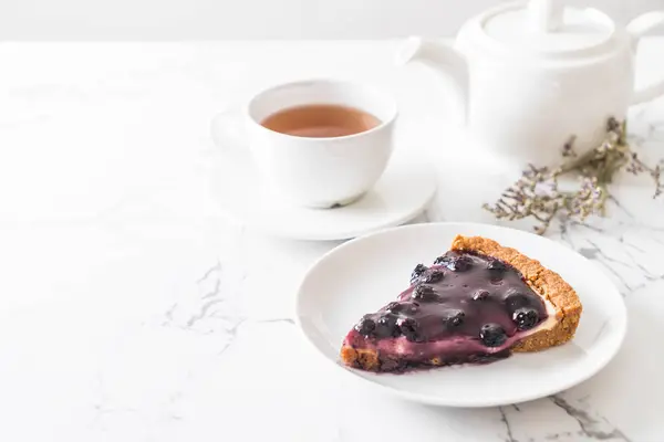 Blueberry pie met thee — Stockfoto