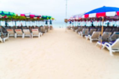 bulanıklık güzel lüks şemsiye ve sandalye deniz ve bea