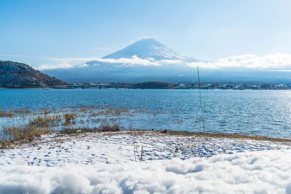 Dağ Fuji San Kawaguchiko Gölü.