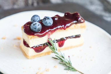 yaban mersini peynirli kek