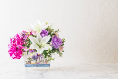 Güzel bir buket çiçek