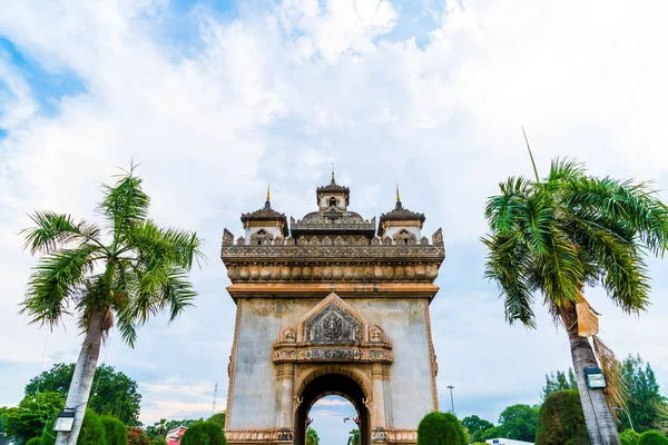 Monumento Patuxay em vientiane, Laos . — Fotografia de Stock