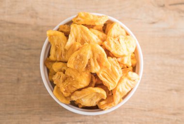 kurutulmuş ananas gevrek cipsi