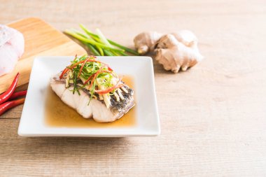 soya sosu Snapper balık buğulama