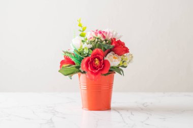 Güzel bir buket çiçek