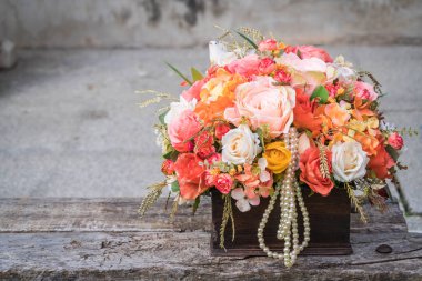 buket çiçek vazosu