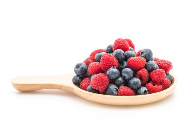 taze yaban mersini ve rasberry beyaz